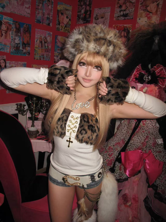 Gyaru Patchwork Leopard Furry Tight Fitted Cami Top With Sleeve